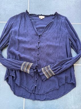 Woven Dot Button-Front Women's Top in Navy